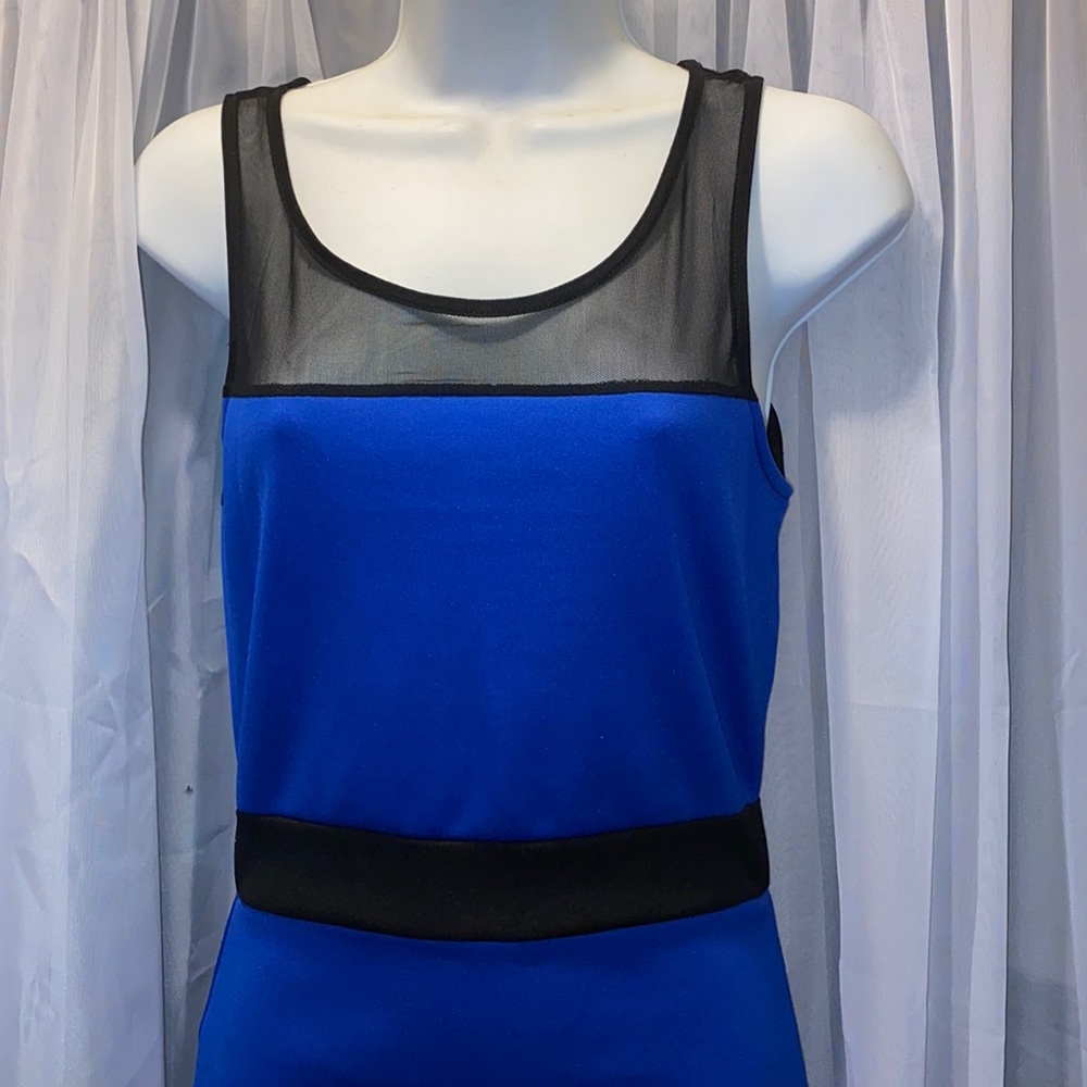 #83 DG NY WOMAN DRESS